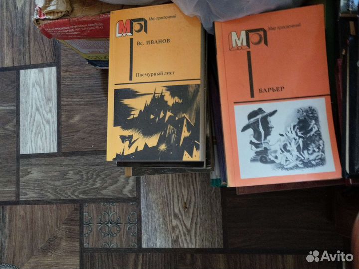 Книги разной тематики в хорошем состоянии