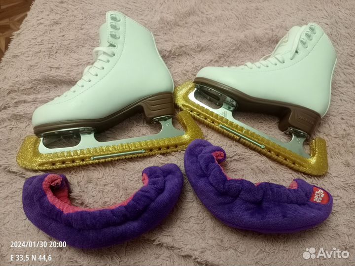 Фигурные коньки jackson