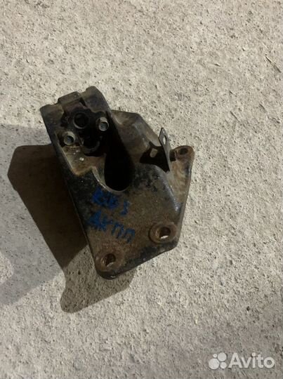 Кронштейн АКПП Hyundai Solaris