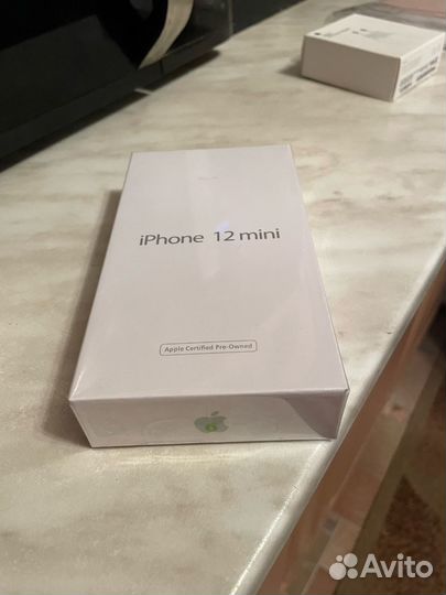 iPhone 12 mini, 64 ГБ