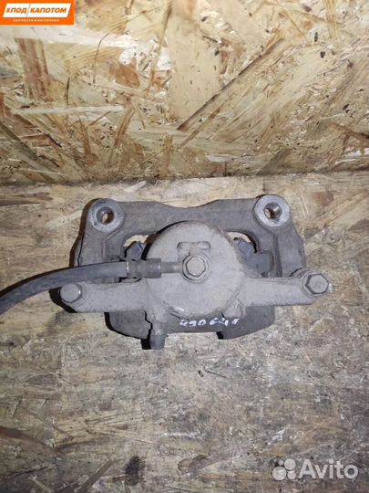 Суппорт тормозной передний правый Nissan X-Trail