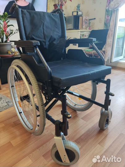 Коляска инвалидная