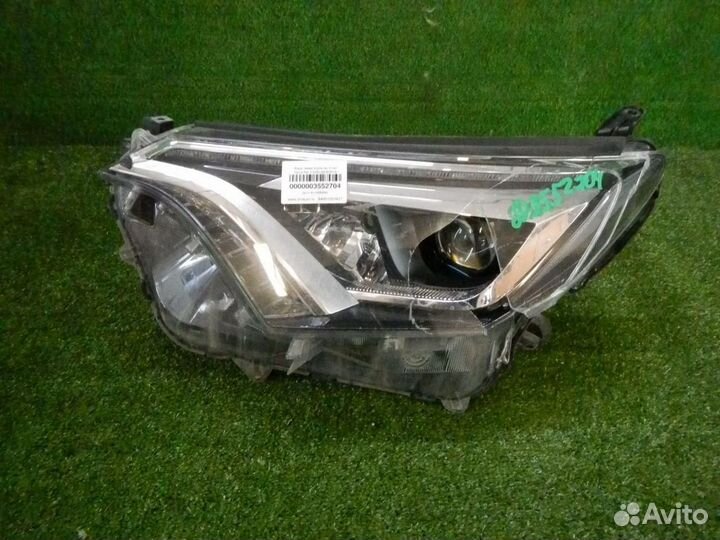 Фара левая Toyota RAV4