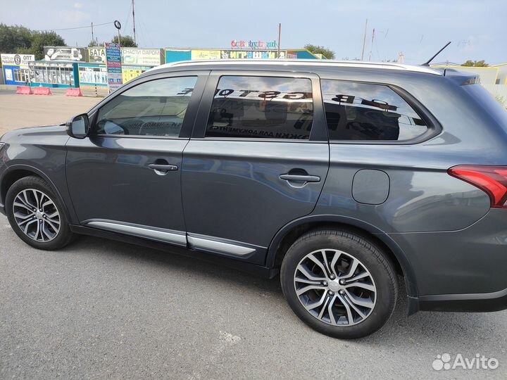 Mitsubishi Outlander 2.0 CVT, 2016, 135 000 км