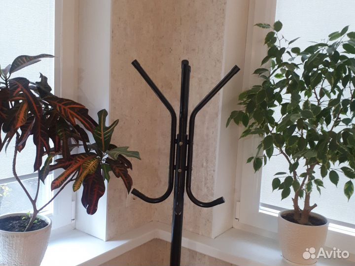 Вешалка напольная