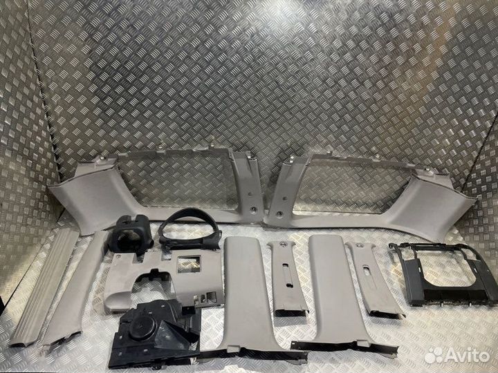 Пластик салона Mitsubishi Pajero Sport 2.5 4D56