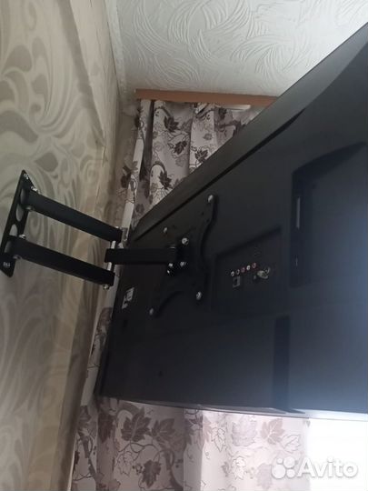 Кронштейн для телевизора