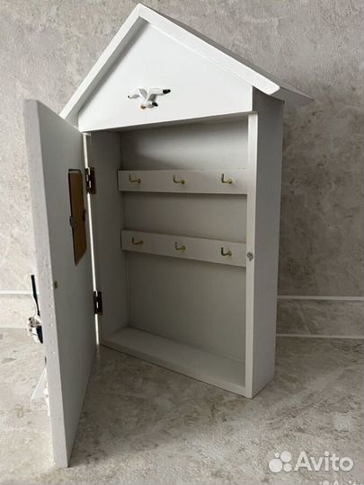 Ключница деревянная