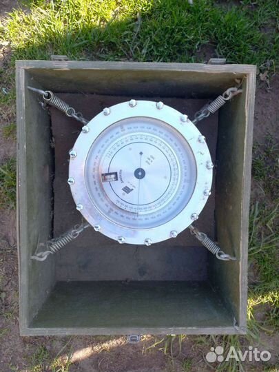 Барометр-анероид М-110