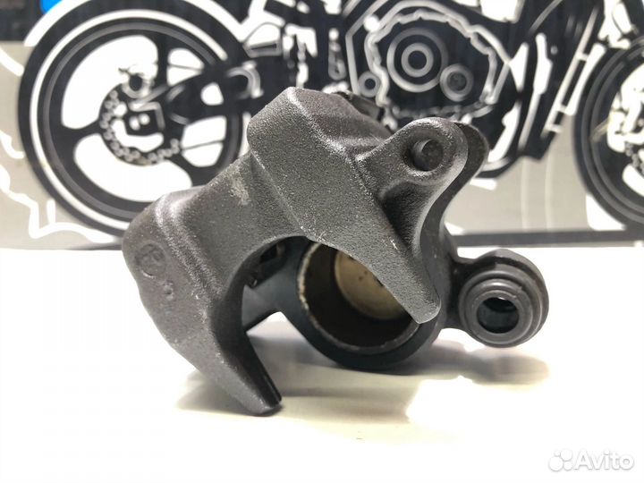 Задний тормозной суппорт Honda CBR 600 F3 1998г