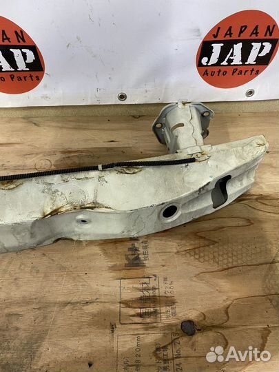 Усилитель бампера передний Honda Civic 8 FD1