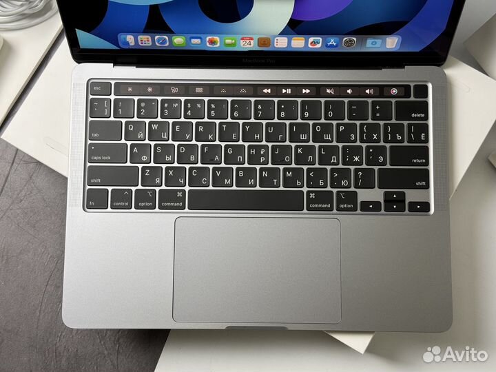 RU Топовый MacBook Pro 13 2020 Core i7, 512GB SSD