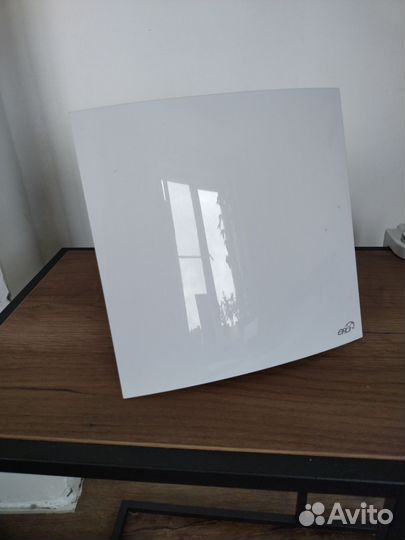 Вентилятор вытяжной с обратным клапаном