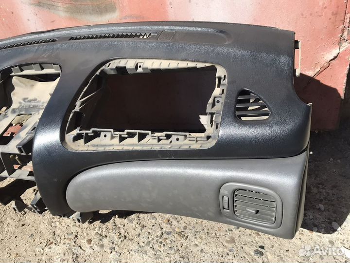 Торпедо nissan almera classic