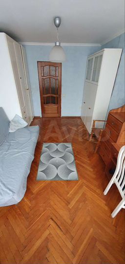 Комната 18 м² в 2-к., 4/5 эт.