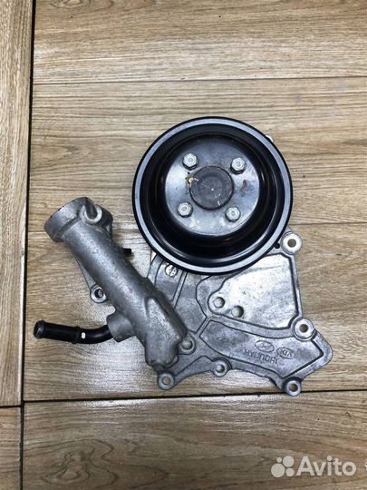 Насос водяной (помпа) Kia Stinger