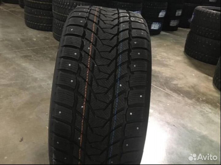 Tri Ace Snow White II 315/40 R21 111H