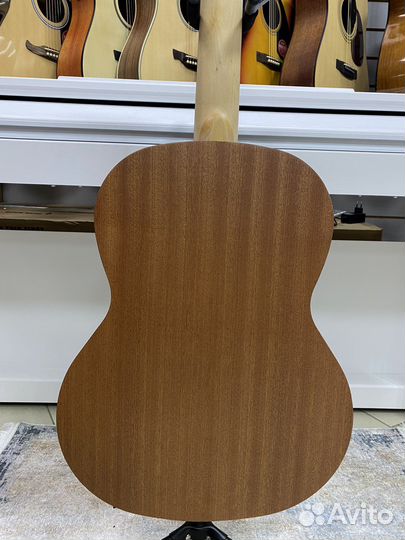 Гитара kremona массив