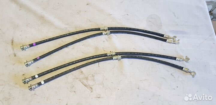 Nissan Sentra B17 Шланг тормозной передний