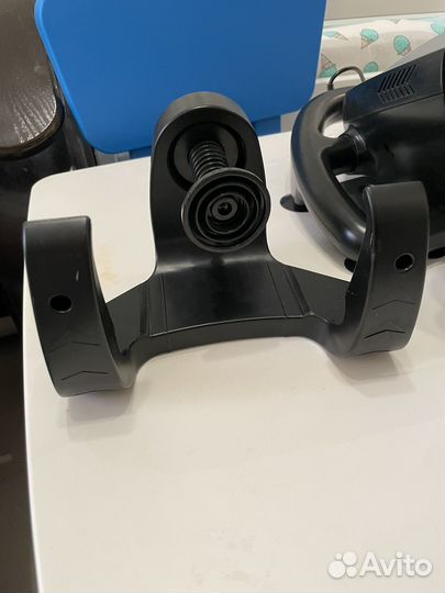 Игровой руль с педалями Defender