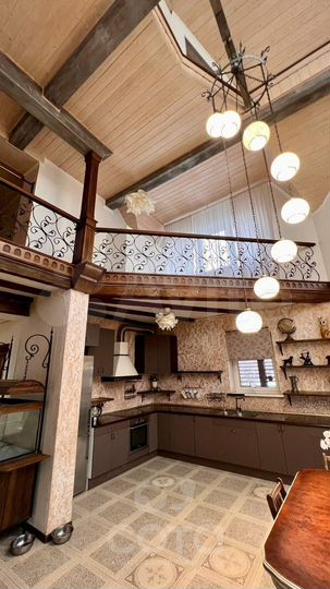 Коттедж 500 м² на участке 15 сот.