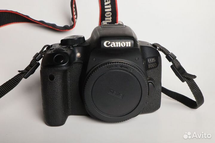 Объектив Canon 18-135 is STM