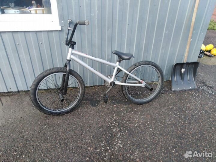 Трюковой велосипед бмх