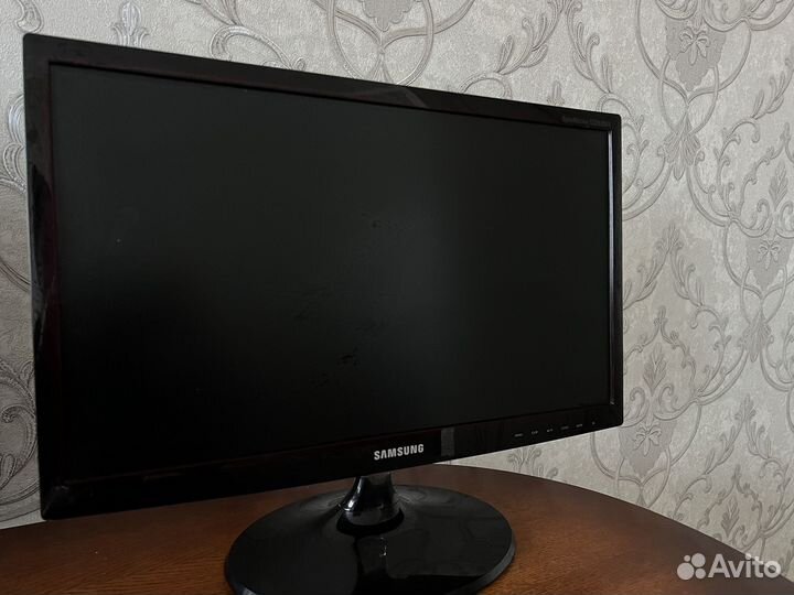 Монитор LED Samsung