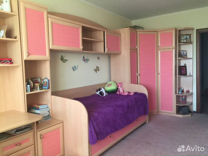 Спальный гарнитур для девочки