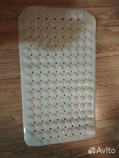 Коврик для ванной противоскользящий