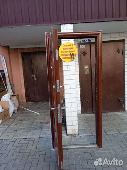 Дверь входная металлическая