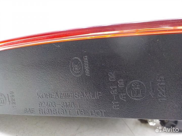 Фонарь задний левый внутренний Hyundai Genesis 200