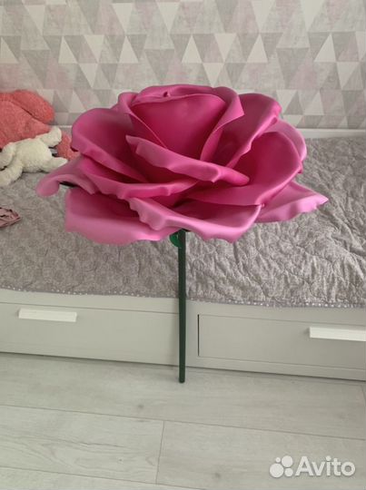 Искусственные цветы большие