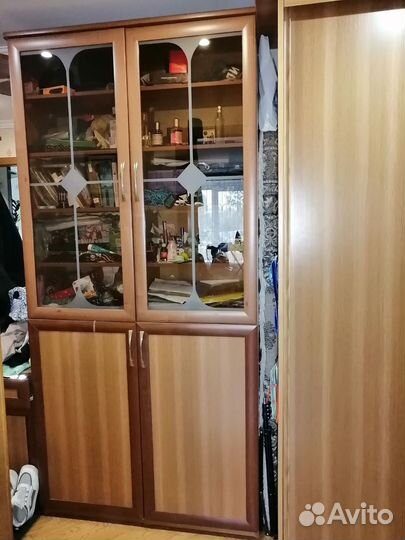 Книжный шкаф сервант