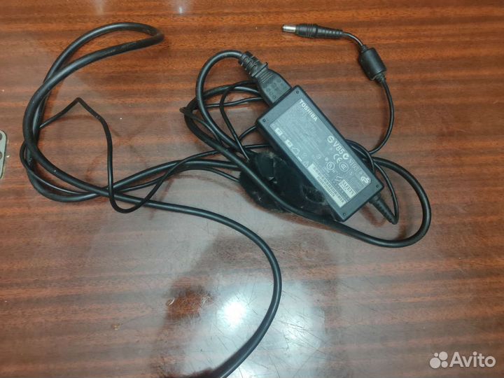 Блок питания для ноутбука toshiba
