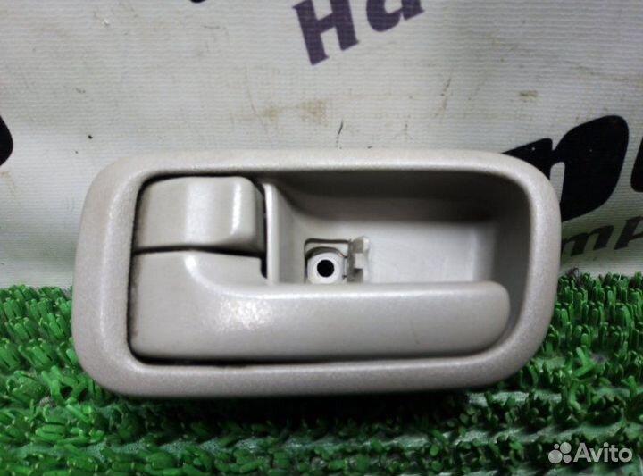 Ручка двери внутренняя передняя левая Toyota