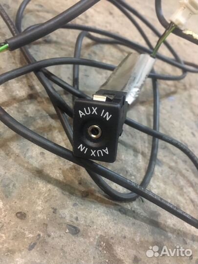 Продам комплект проводов AUX-IN Volkswagen