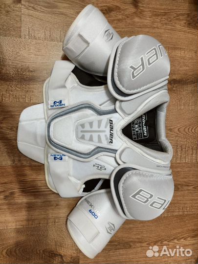 Нагрудник хоккейный bauer