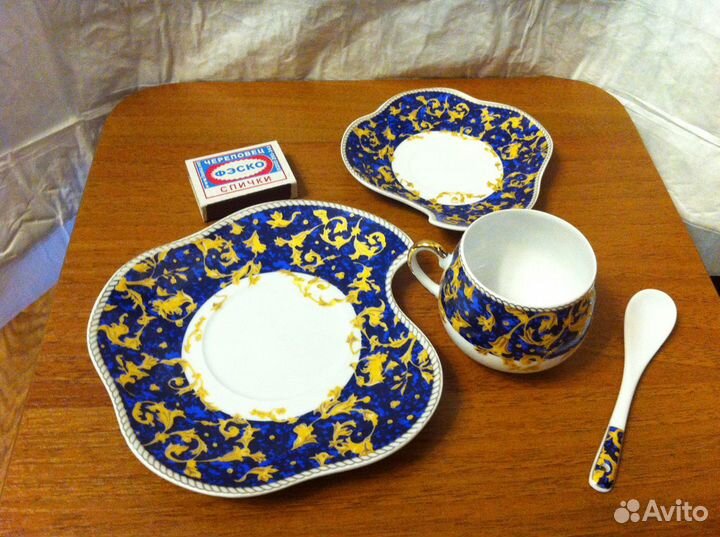 Кофейный набор на металлической подставке