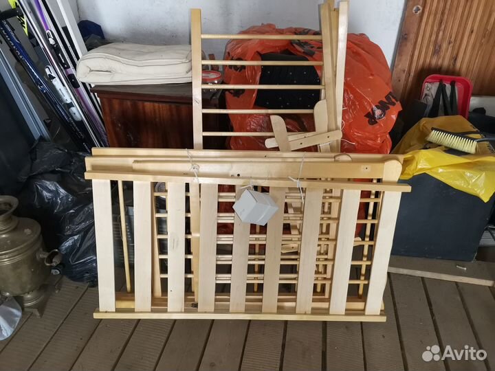 Продам детскую кроватку