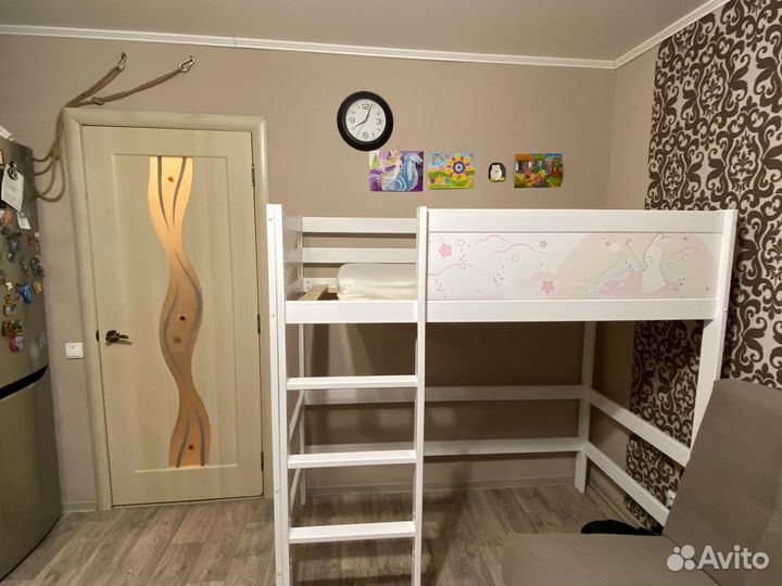 Детская кровать с чердаком