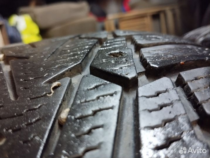 Nokian Tyres Hakkapeliitta 7 225/50 R17 60B