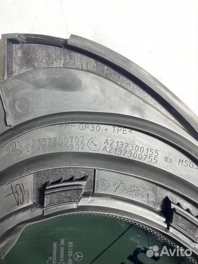 Форточка двери задняя левая Mercedes-Benz E-Class