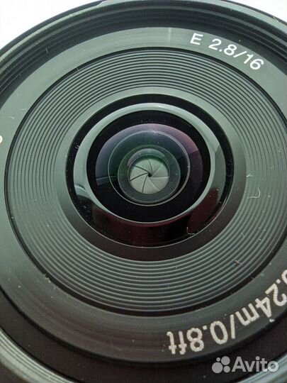 Объектив Sony E 16mm F 2.8