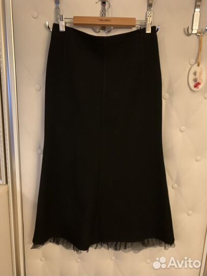 Юбка плотный стрейч,очень стройнит,на подкладе