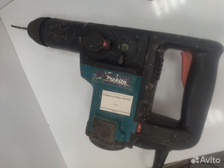Перфоратор Makita HR3000C