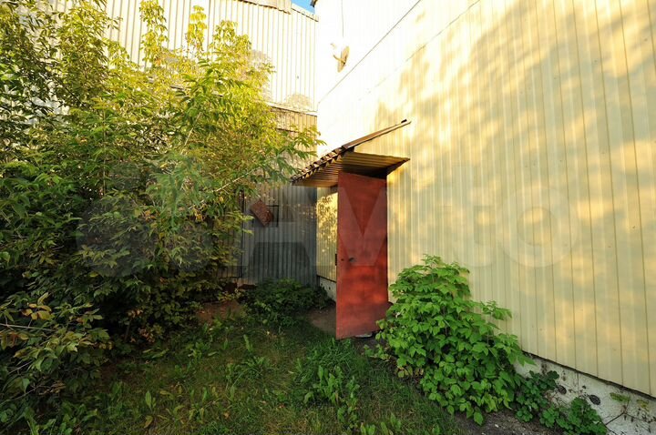 Здание, 630.5 м²