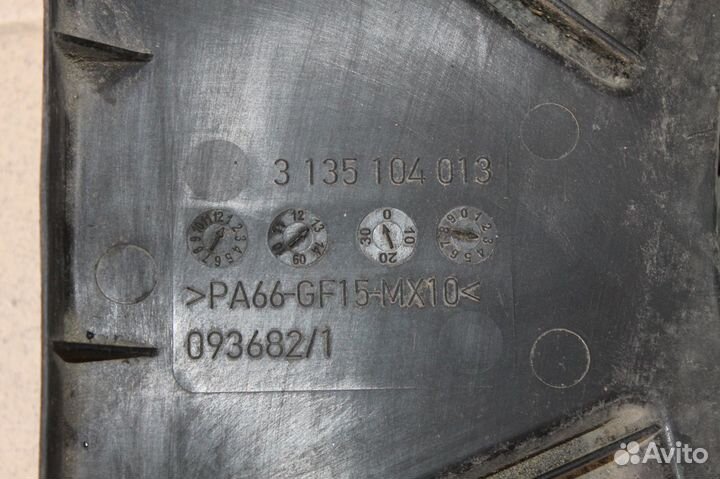 Вентилятор охлаждения двигателя Ford Focus 3 2010