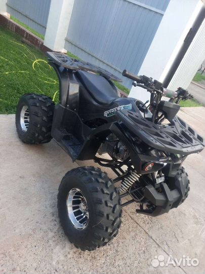 Продаю квадроцикл