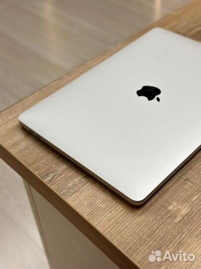 MacBook Pro 13
